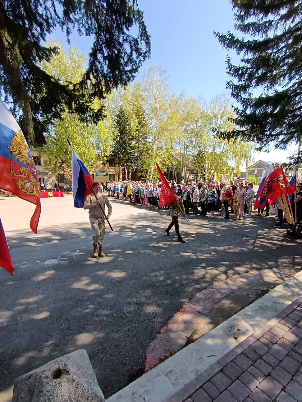 Фотографии.