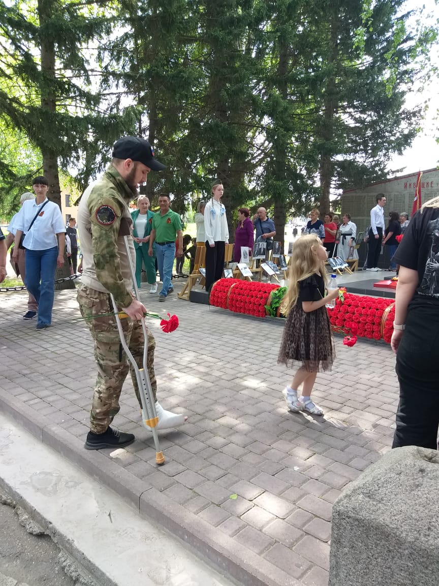 Фотографии.