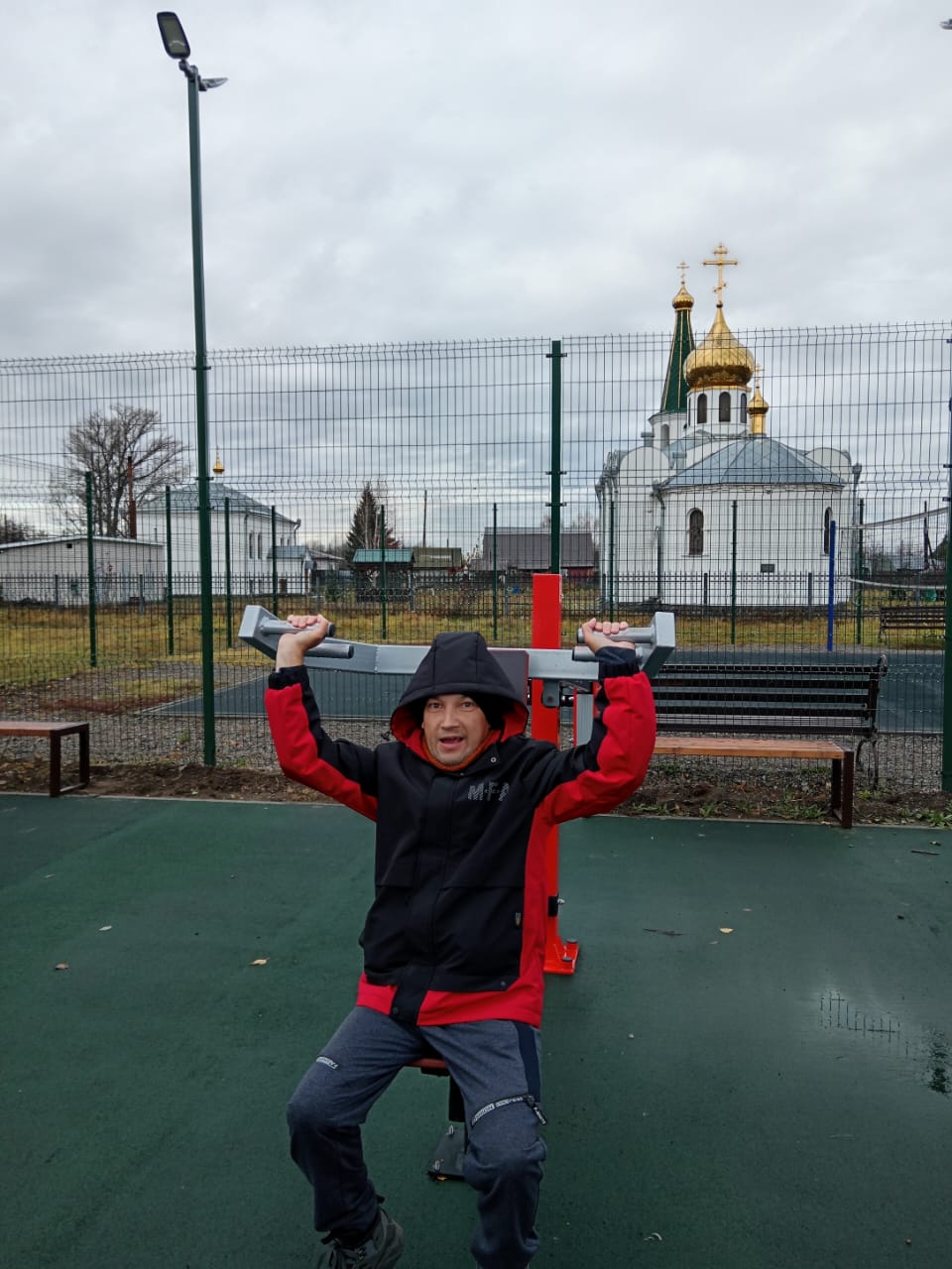 Открытие спортивной площадки с уличными тренажерами в Парке Победы.